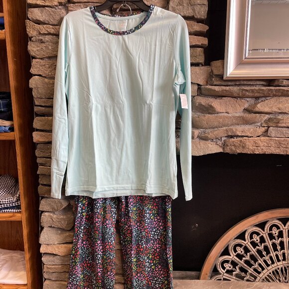 Lands' End Women's Pajama Set Knit Long Sleeve T-Shirt and Pant, NWT - Picture 1 of 3